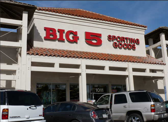 Big 5 Sporting Goods in Mid-Valley Plaza