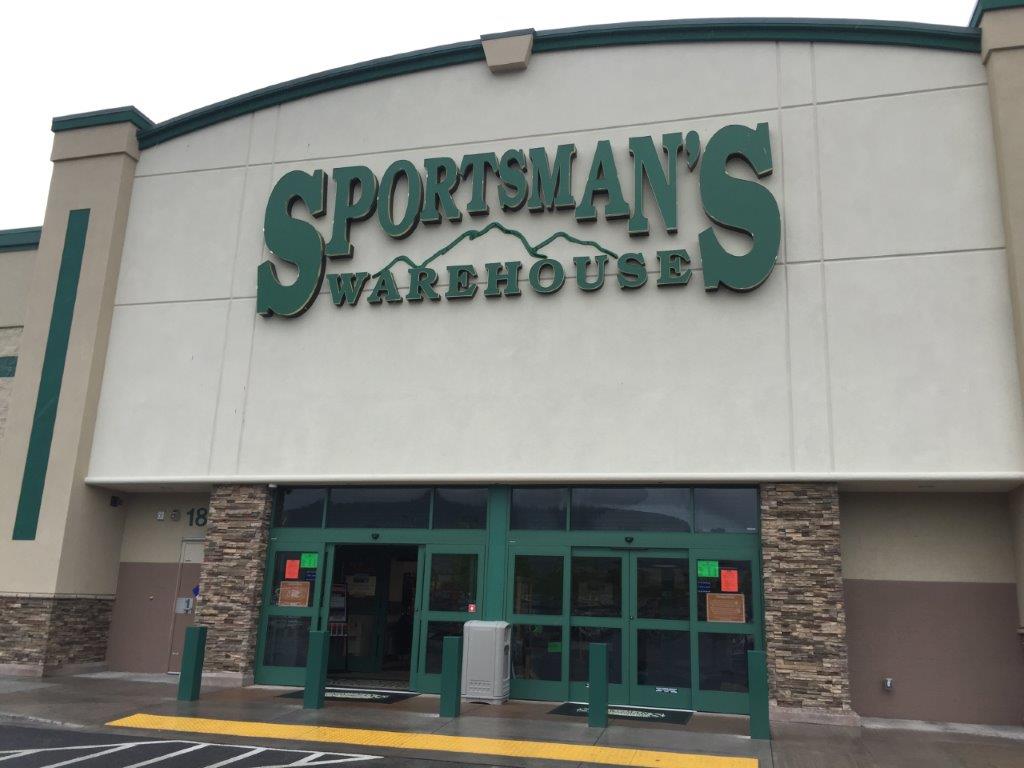 Storefront of the Sportsman’s Warehouse